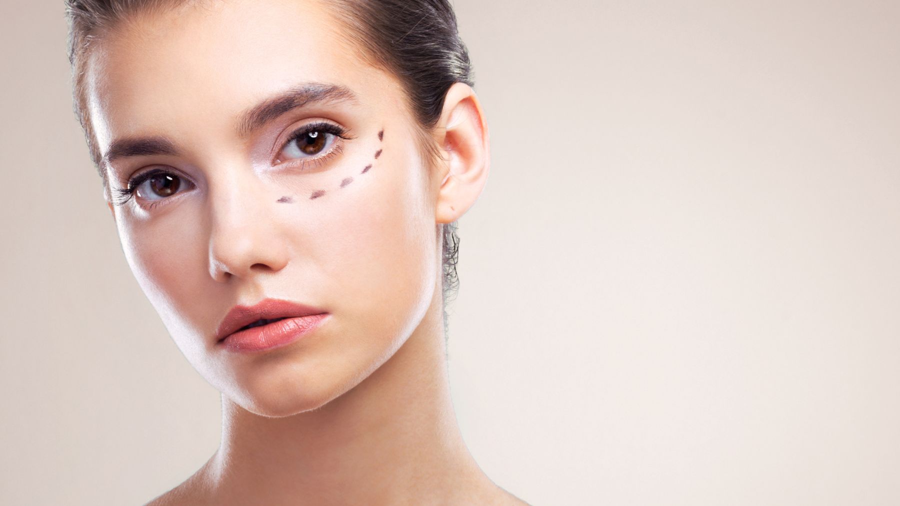 Jaki zabieg na cienie pod oczami